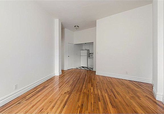 4th image of 154 W 70th St APT 11e