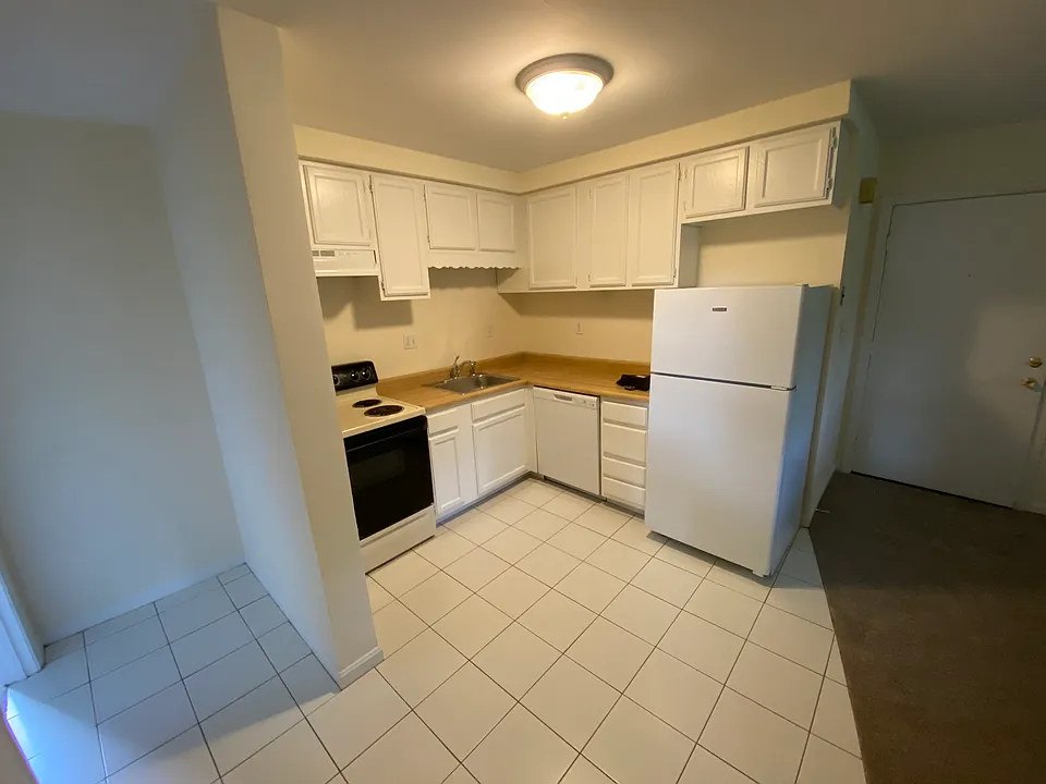 17 Glenwood Ave #26