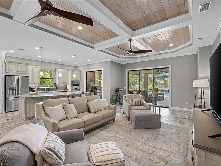 9515 Campanile Cir — Photo 11