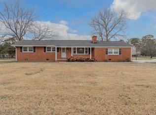 90 Rens Rd, Poquoson, VA 23662