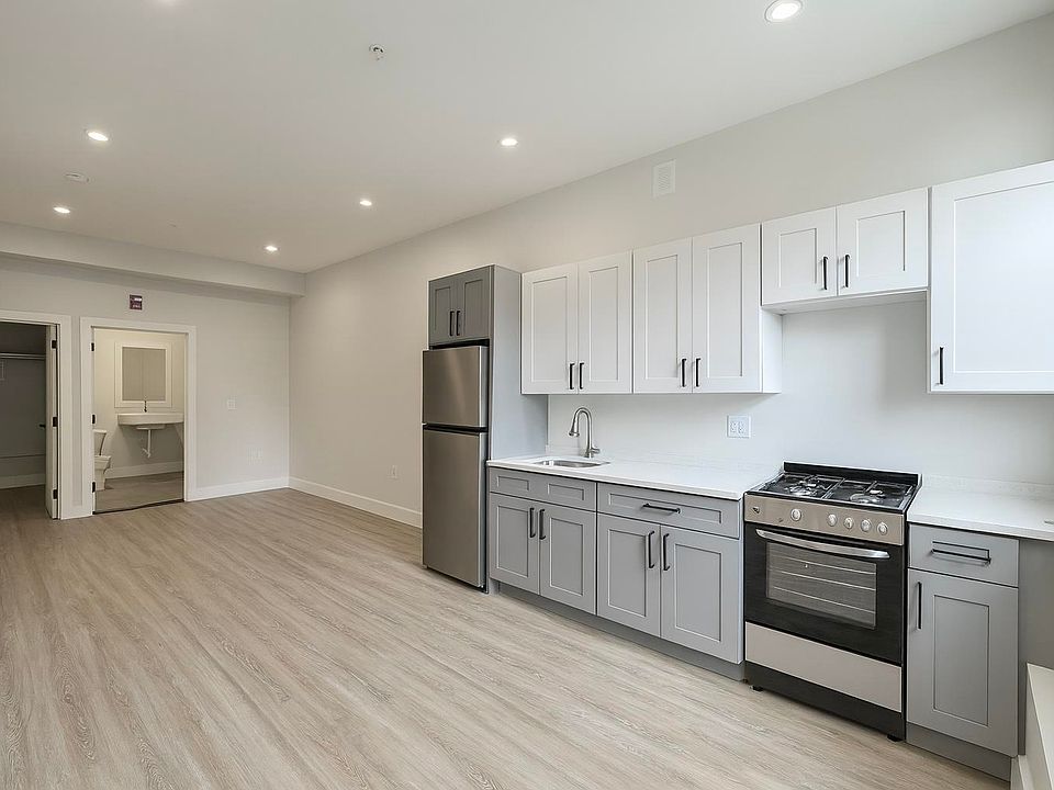1st image of 103 Bostwick Ave #1C