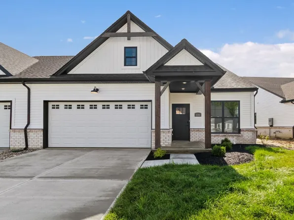5716 White Pine Ln, Fairfield, OH 45011