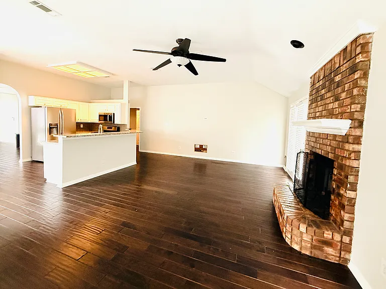 4224 Capstone Dr — Photo 6