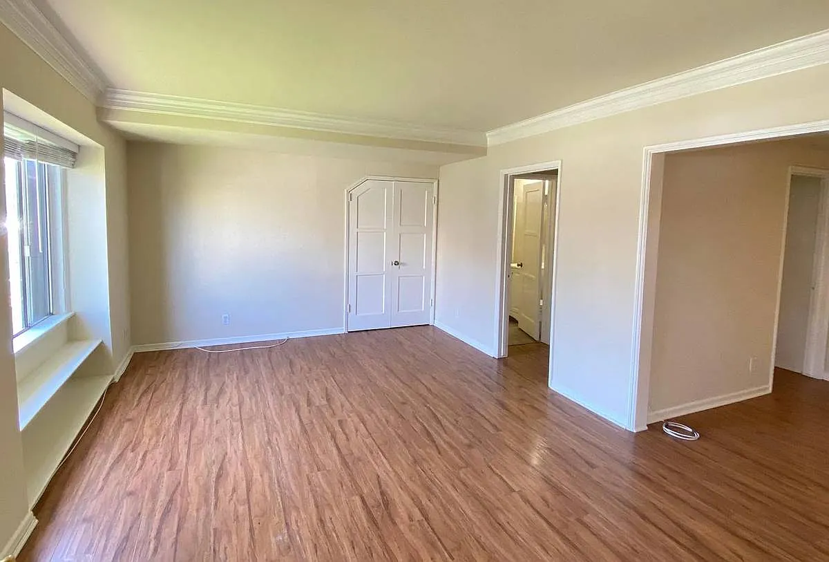 1 bed, 750 sqft, $2,495 — Photo 3