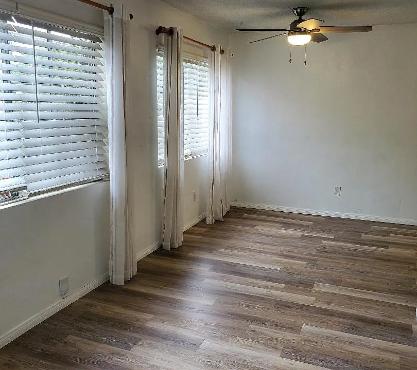 Dining room with new ceiling fan