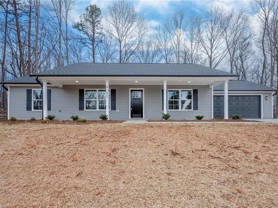 4185 Watts St, Tobaccoville, NC 27050