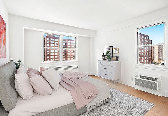 3rd image of 620 Lenox Ave #6J