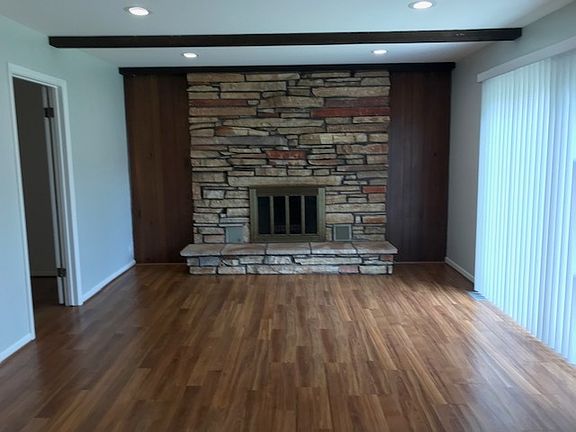 4th image of 1331 Berkenshire Ln
