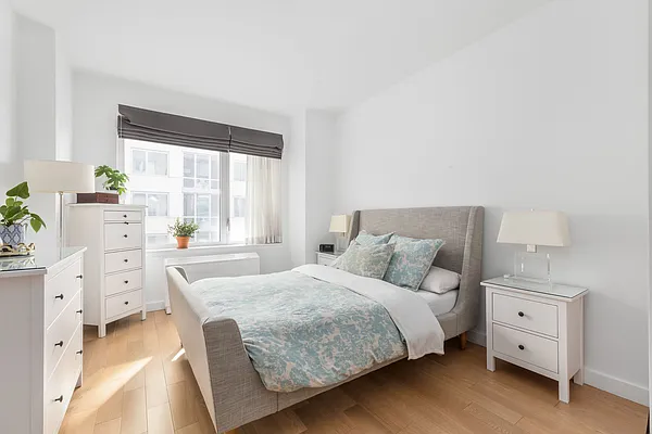 Sold by Compass | media 27