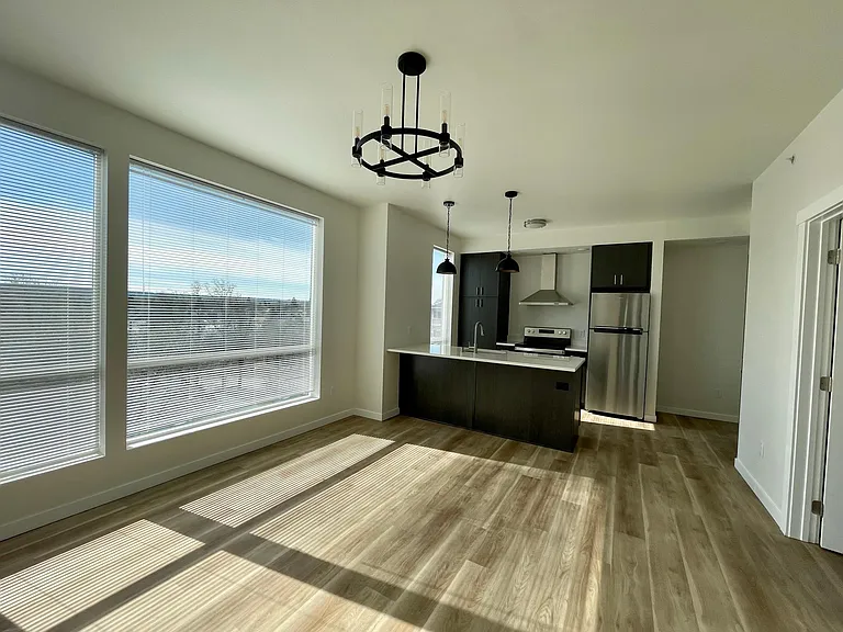 2520 N Regal St — Photo 10