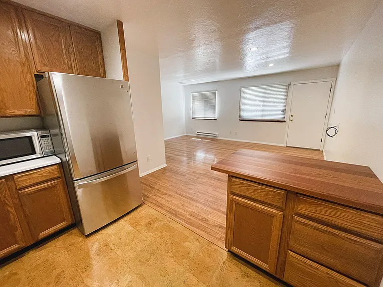 405 Piccadilly Pl #25 — Photo 10