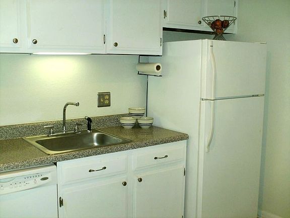 Spacious Kitchen
