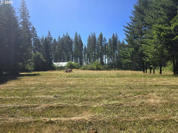 SE Wildcat Mountain Dr, Sandy, OR 97055