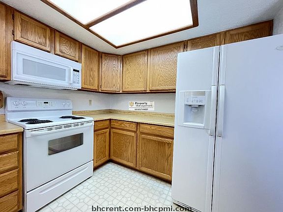 4th image of 2665 Calle De Mercado APT 8