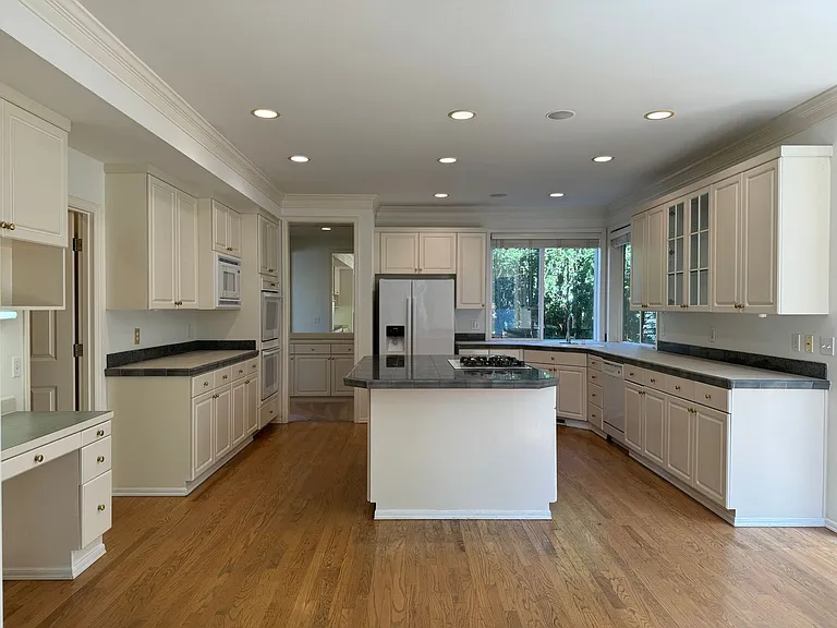 27171 SE 25th Pl — Photo 11