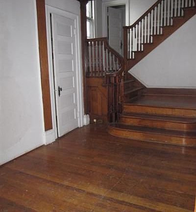 4th image of 107 Claremont Ave