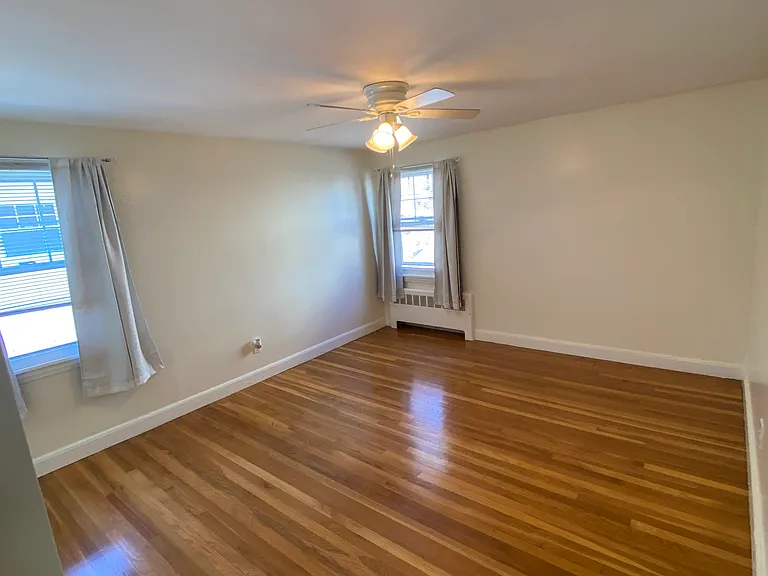555 Main St #2 — Photo 8