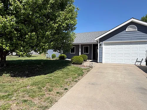 112 Northfield Rd Photo 1