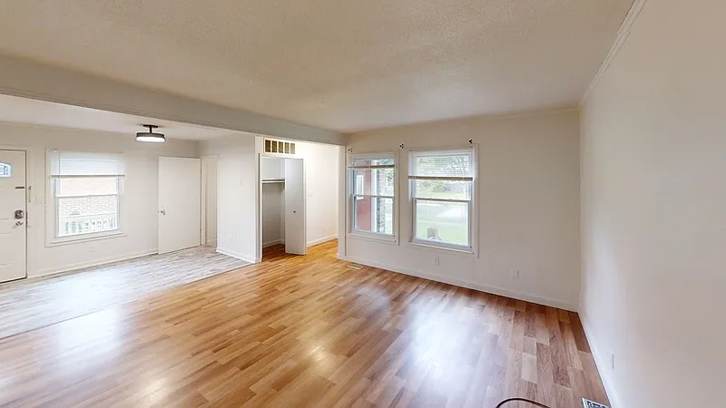 5 bed, 2.0 bath, 1892 sqft, $2,795 — Photo 2