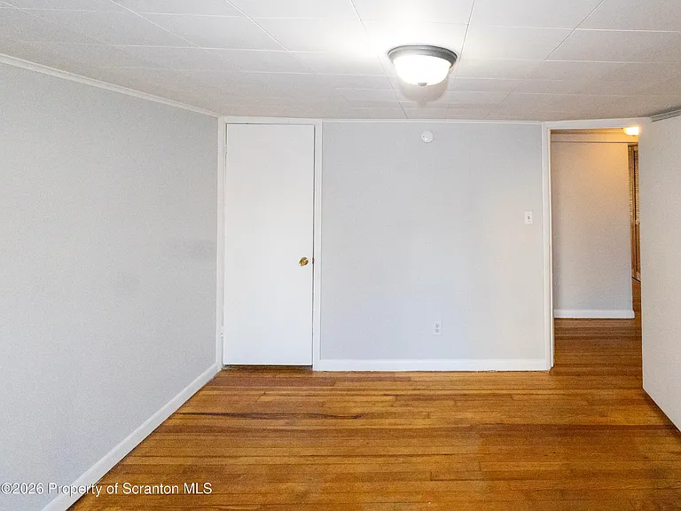 418 E Market St — Photo 13