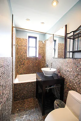 Rented by Winzone Realty Inc | media 7