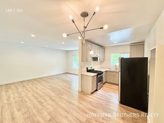 2nd image of 859 S New Hampshire Ave #101