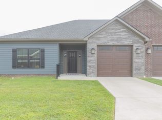 3796 High Pointe Ln, Newburgh, IN 47630