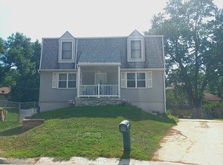 1513 S Pawnee Cir, Olathe, KS 66062