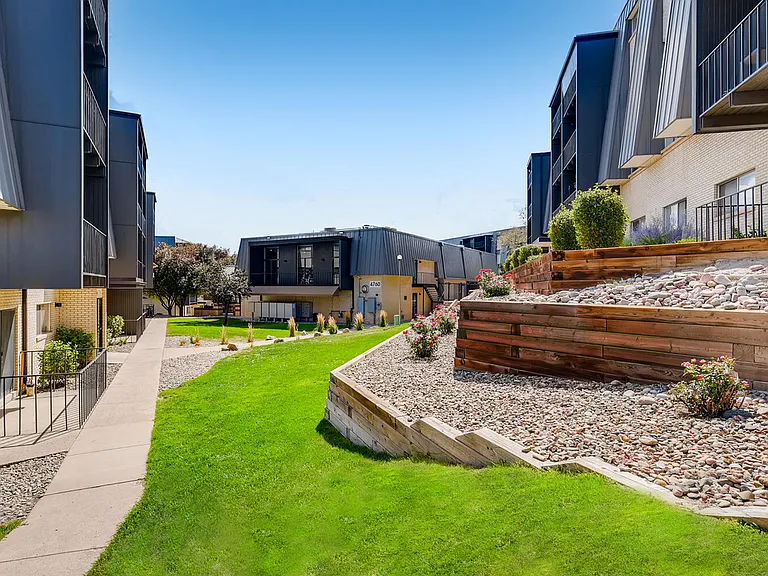 Flats at Pinecliff — Photo 1