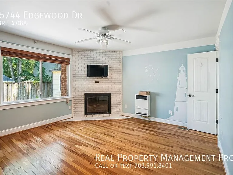 15744 Edgewood Dr — Photo 13