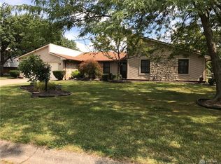 1196 Brookside Dr, Dayton, OH 45434