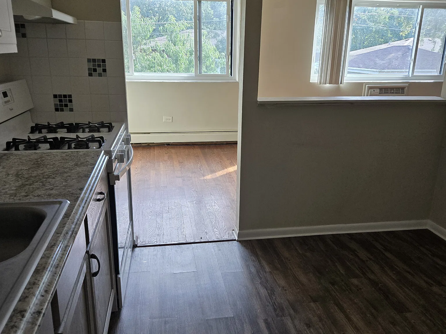 77 Central Ave — Photo 3
