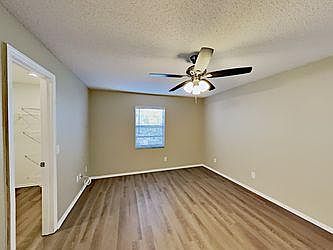 5th image of 6048 Morningdale Ave