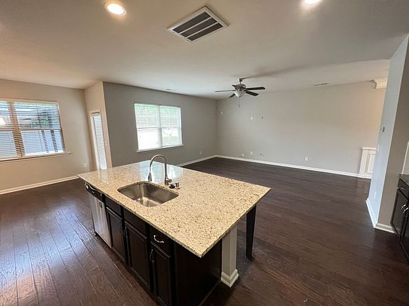 4th image of 210 Westgrove Ct