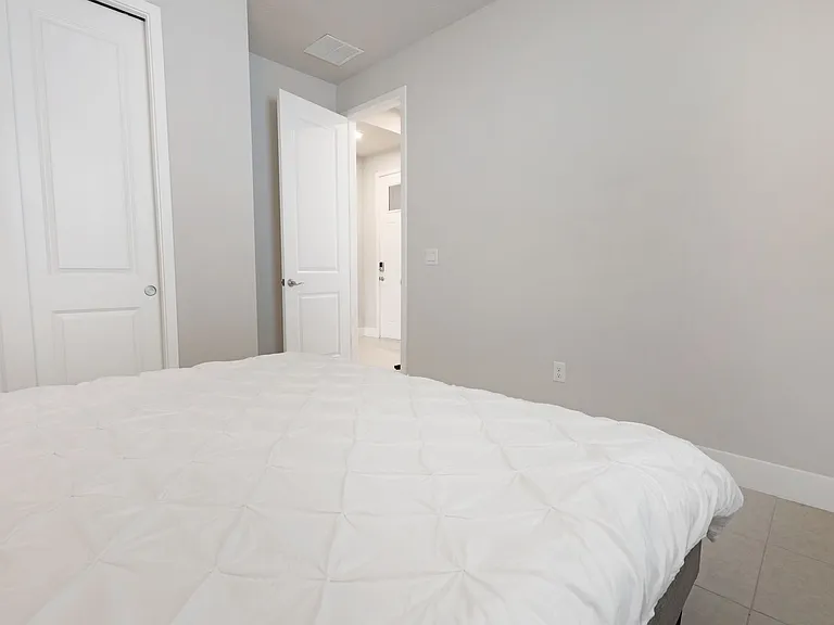17982 Grand Prosperity Dr — Photo 36