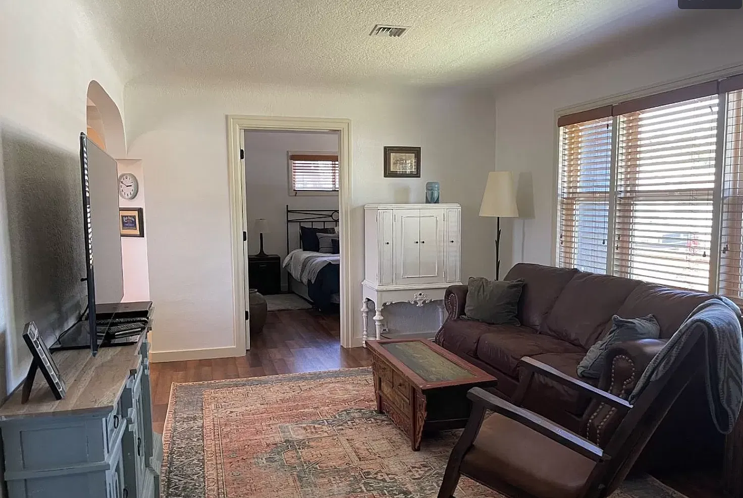 4 bed, 1282 sqft, $2,250 — Photo 4