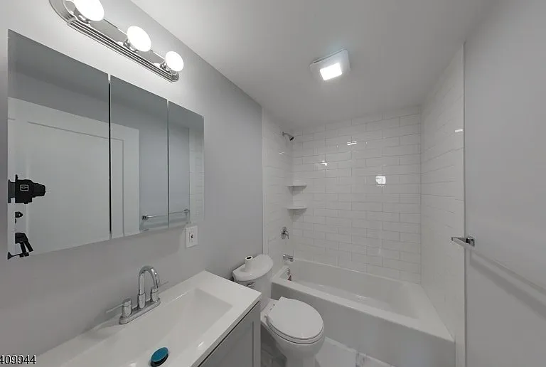 130 S 1st St #4 — Photo 13