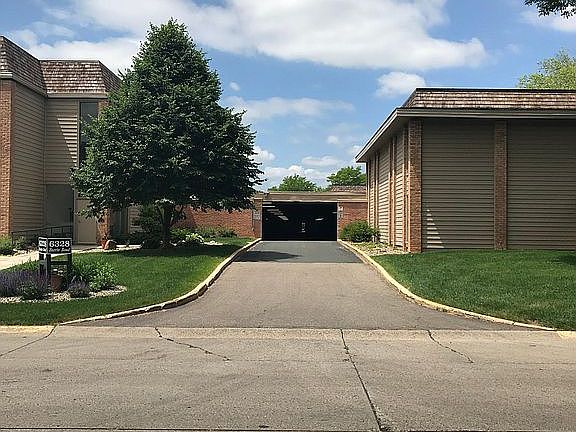 Garage entry from Barrie Road