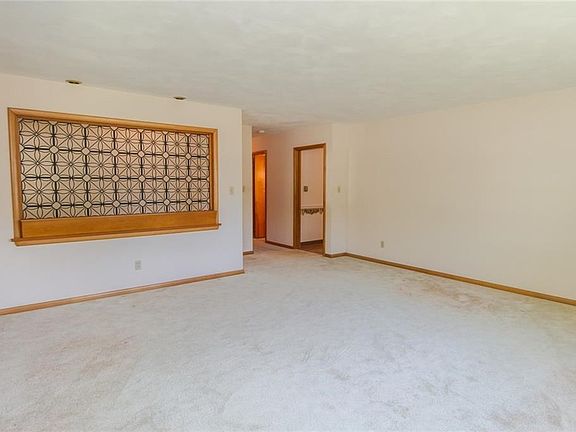3rd image of 1125 Donald Dr