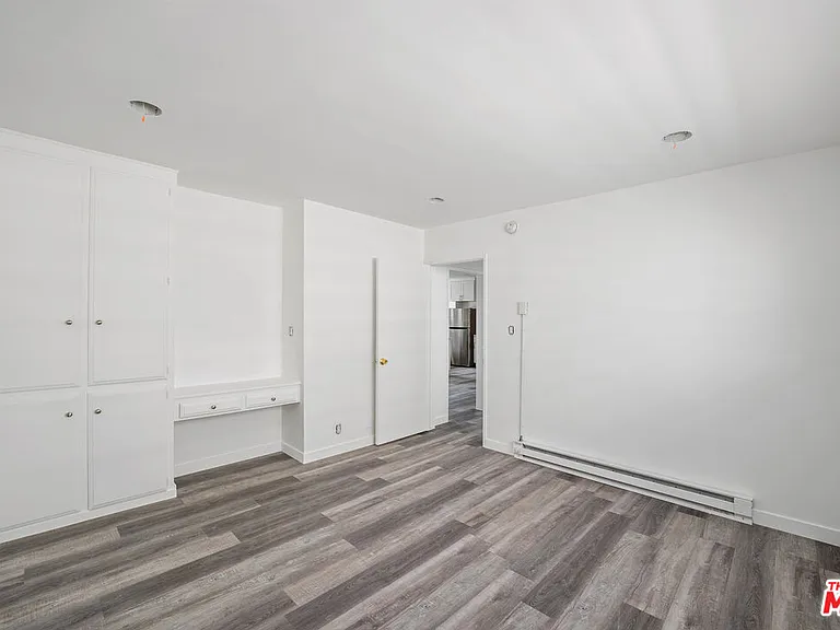 733 N Hayworth Ave #4 — Photo 20