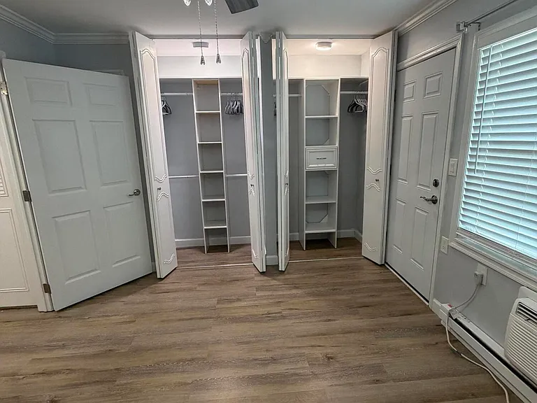 533 E Dartmoor Ct — Photo 24