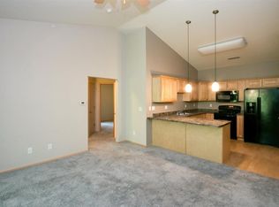 1092 Walnut Ave UNIT 304, Riverside, IA 52327