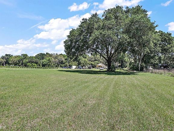 4th image of 1154 N Us Highway 301