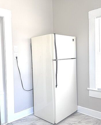 5th image of 1021 Ogden St APT 7