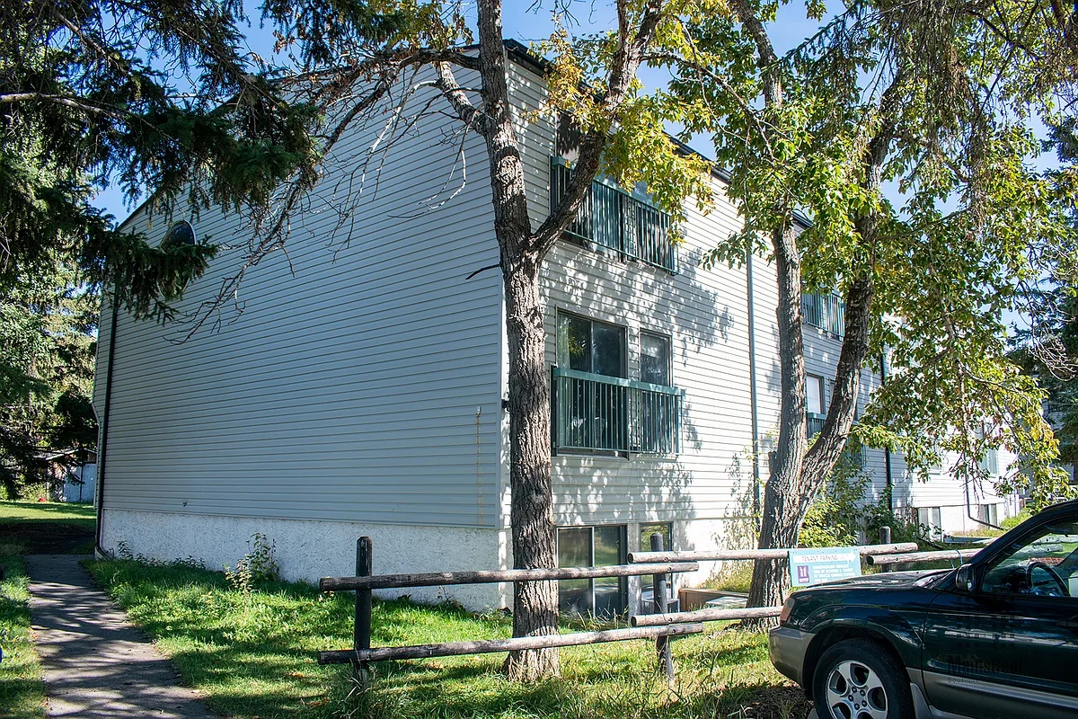 Building Photo - 205 Ross Ave