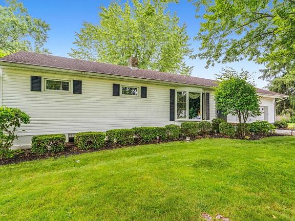 3rd image of 2404 Lancaster Thornville Rd NE