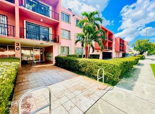 30 E 39th St APT 215, Hialeah, FL 33013