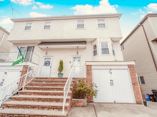 78 Stack Dr, Staten Island, NY 10312