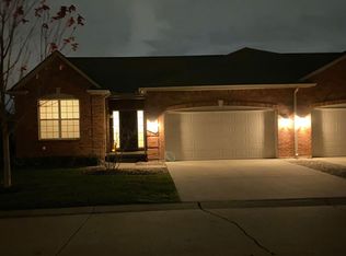40530 Turnberry Dr, Sterling Heights, MI
