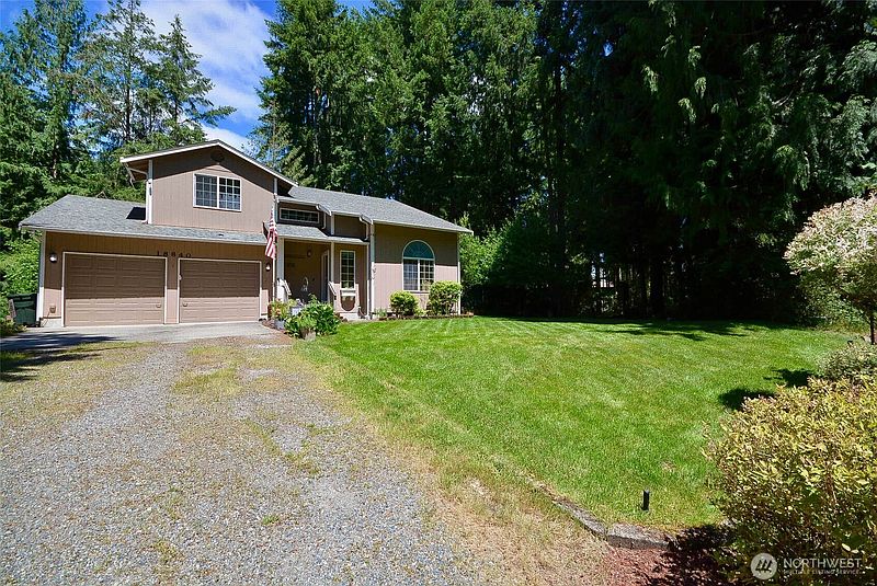 2nd image of 18840 Rampart Drive SE